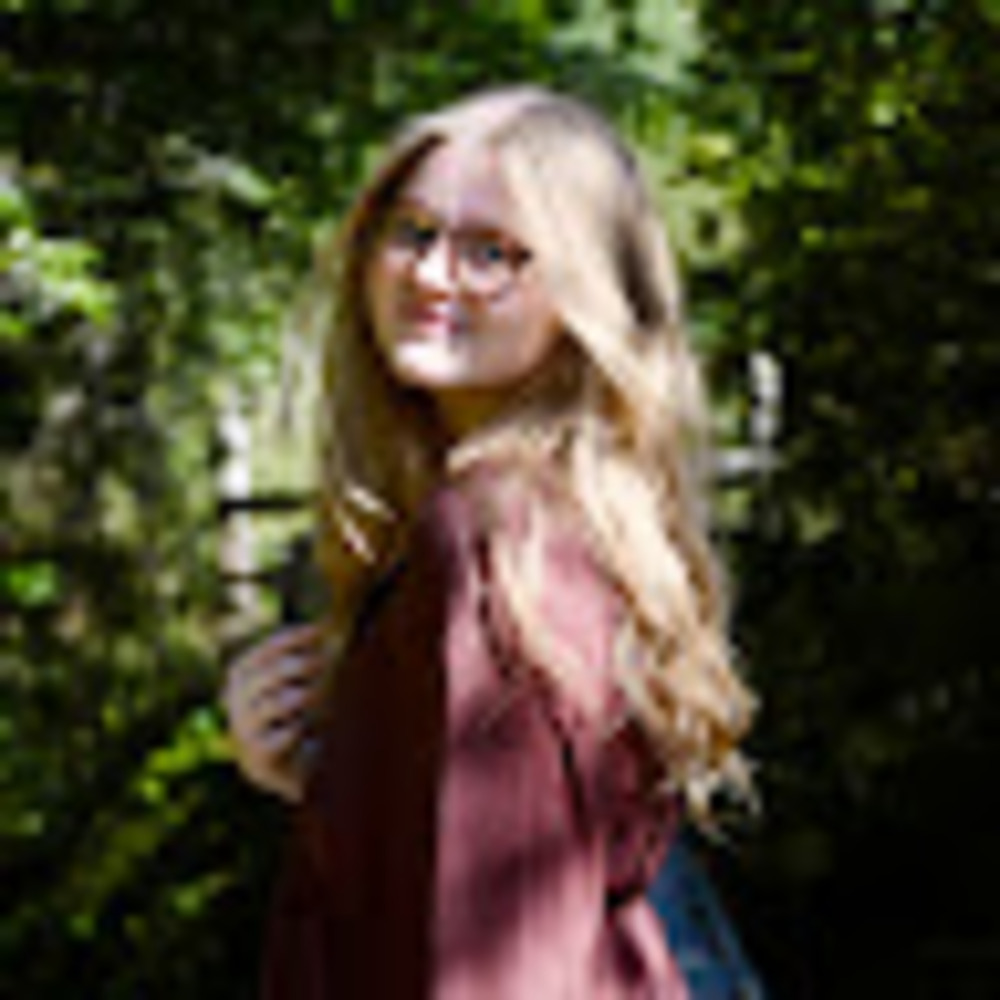 Meet your Posher, Julia